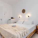 Naxos Beachwalk Lägenhet *