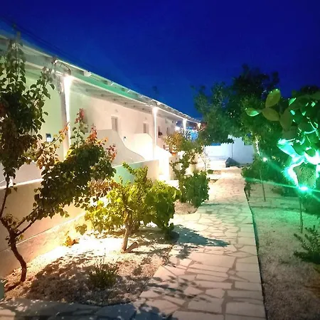 Naxos Beachwalk * Naxos City